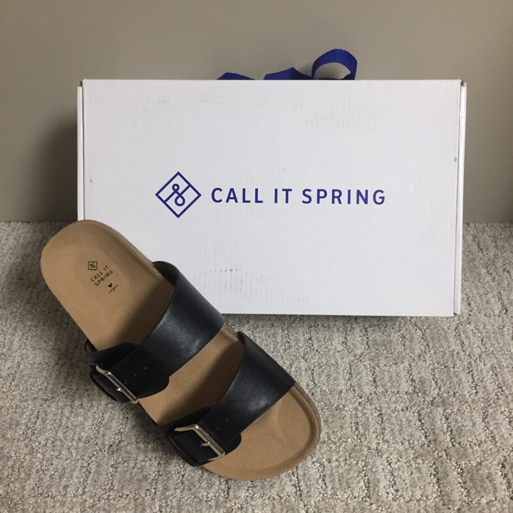 NWT Call It Spring Yeravia Sandals